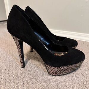Jessica Simpson | Black Suede and Silver Pumps